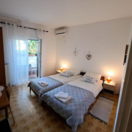 Accomodation Mirjana Rooms Poreč Eksteriør billede
