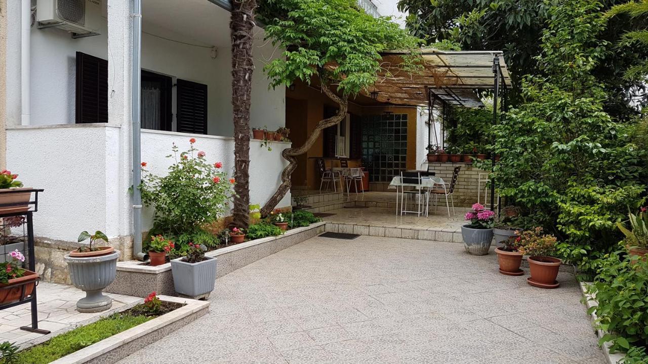 Accomodation Mirjana Rooms Poreč Eksteriør billede