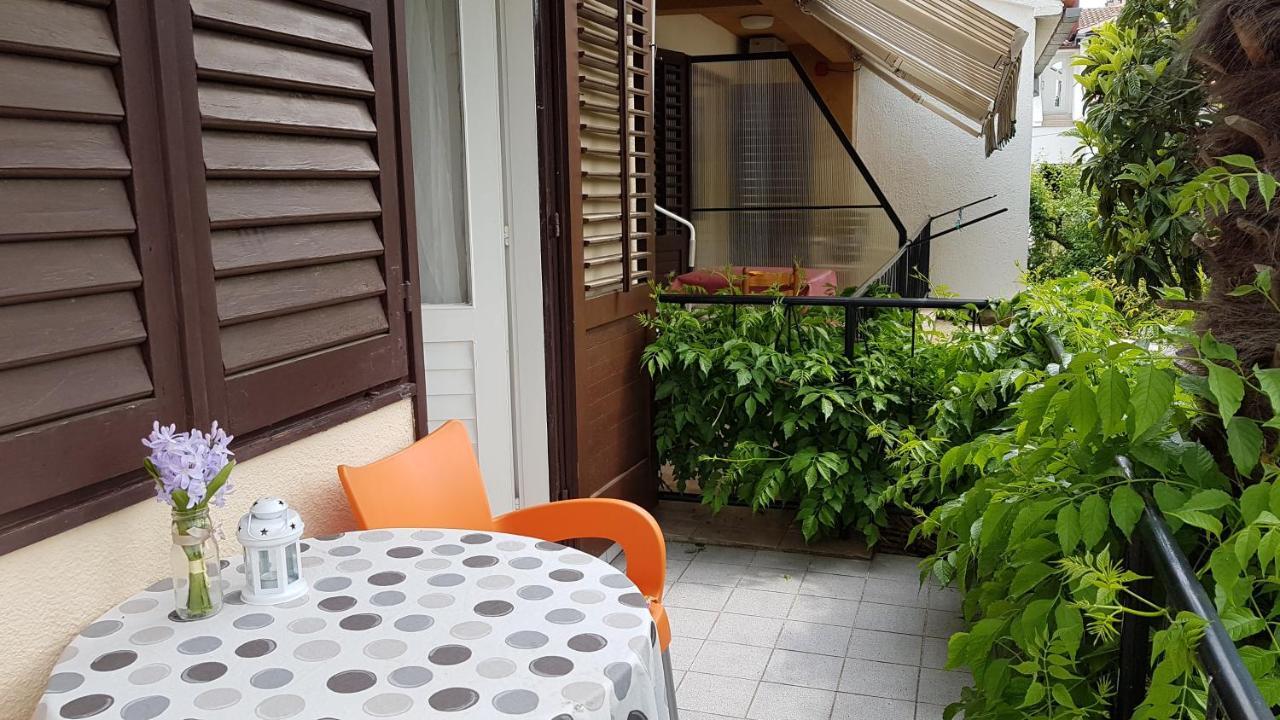 Accomodation Mirjana Rooms Poreč Eksteriør billede