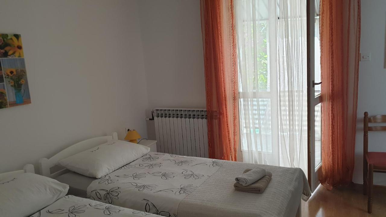 Accomodation Mirjana Rooms Poreč Eksteriør billede