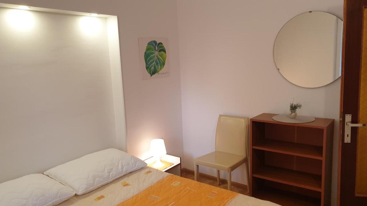 Accomodation Mirjana Rooms Poreč Eksteriør billede