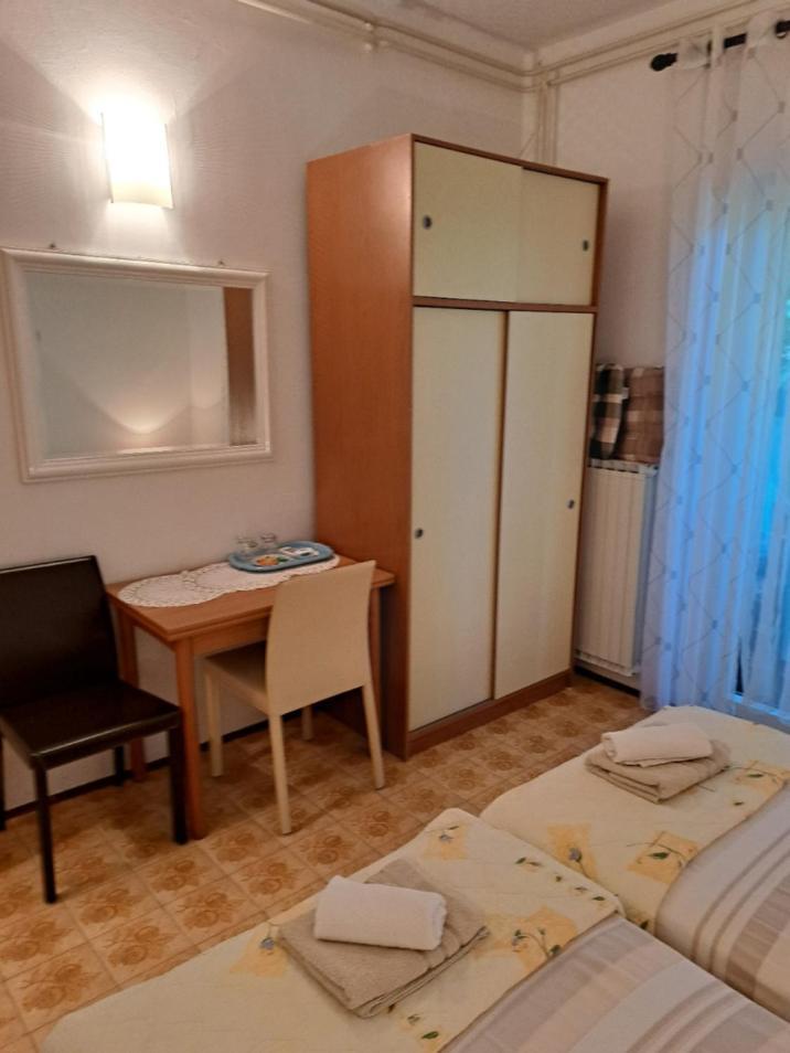 Accomodation Mirjana Rooms Poreč Eksteriør billede