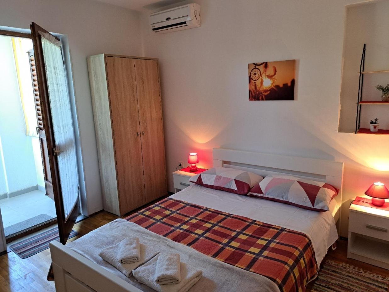 Accomodation Mirjana Rooms Poreč Eksteriør billede