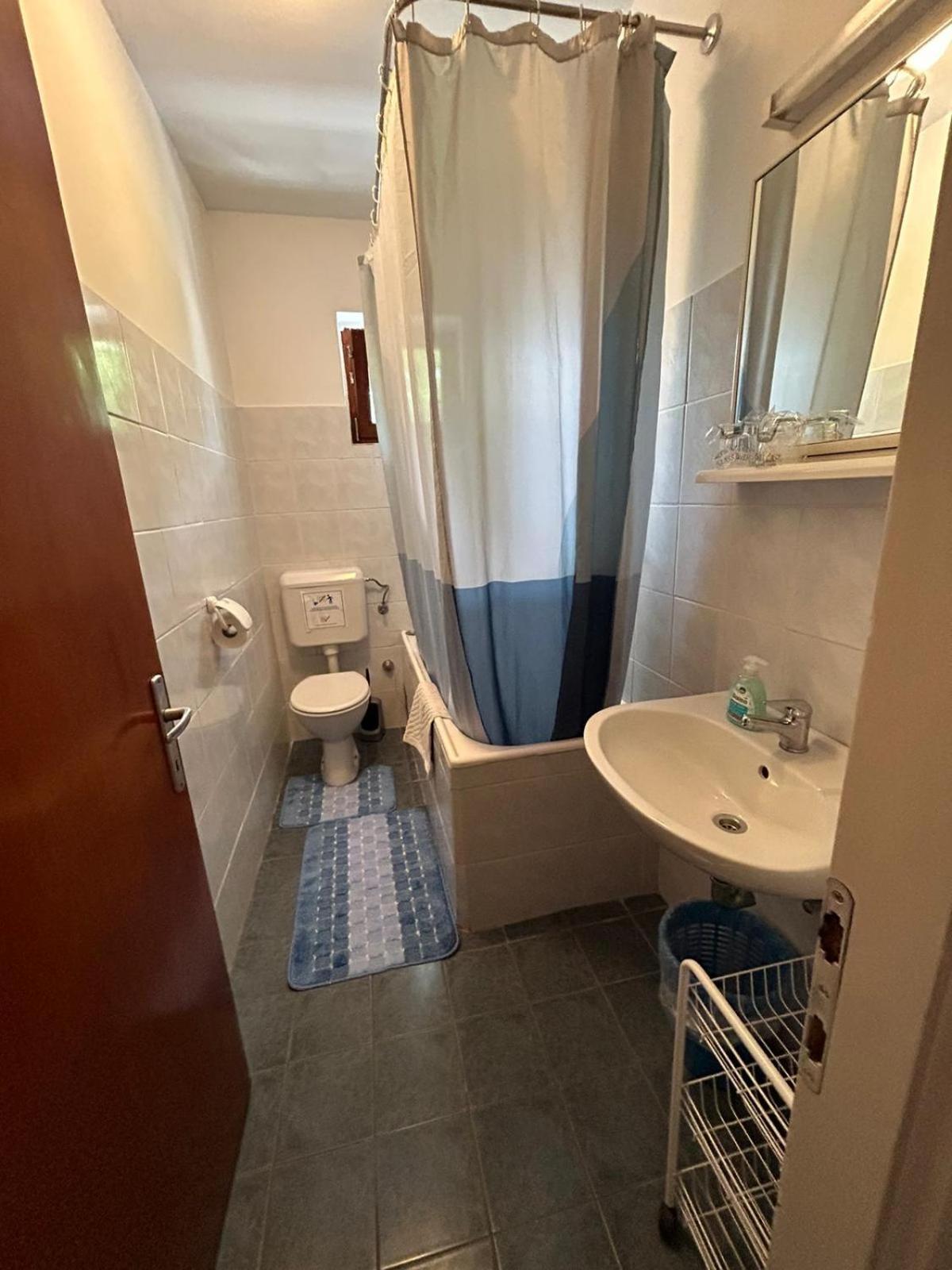 Accomodation Mirjana Rooms Poreč Eksteriør billede
